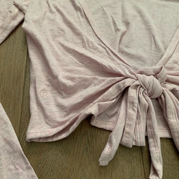 Pink It’s a tie long sleeve size 2 - Picture 2 of 3